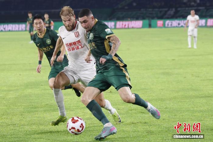 浙江绿城绝平成都蓉城，榜首易主海港成新领头