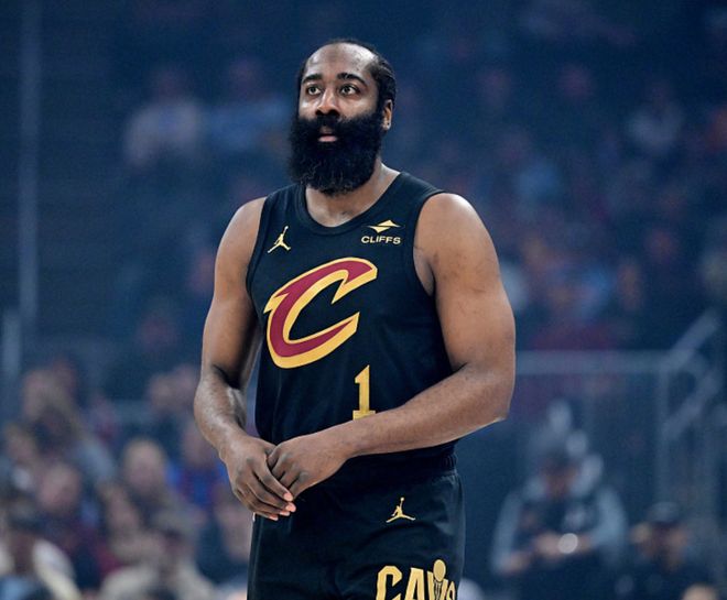 东契奇40分10助追平哈登 威少詹姆斯难敌其巅峰