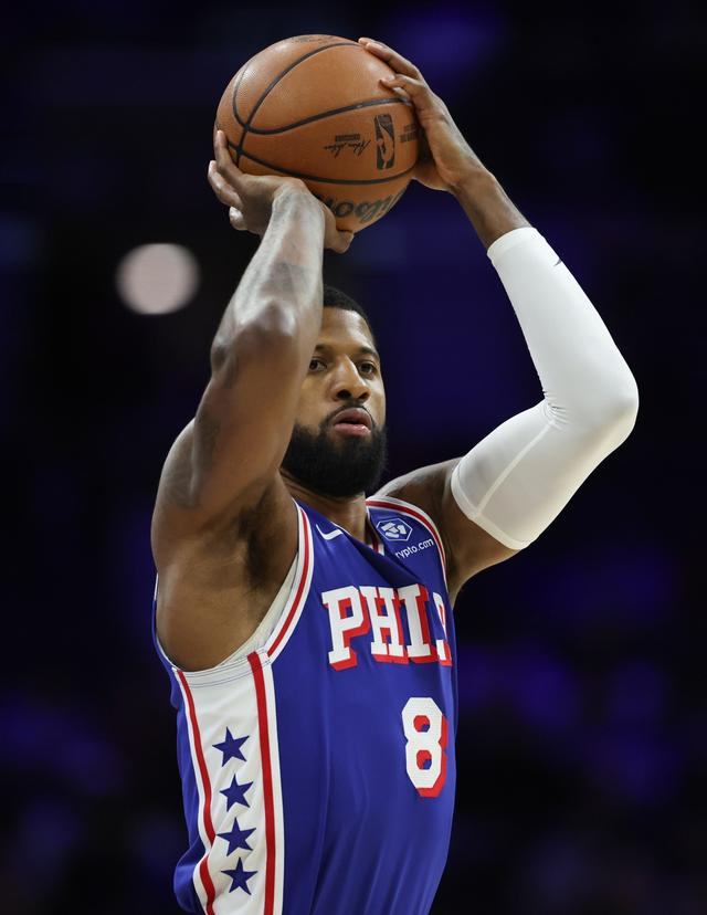 乔治复出爆发率队取胜 76人队搅动东部格局