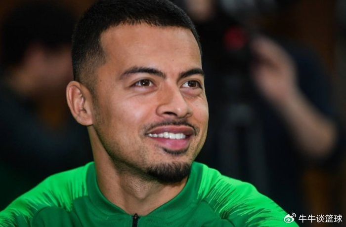 申花5比3大胜大连英博 斯卢茨基脱险迎双冠契机