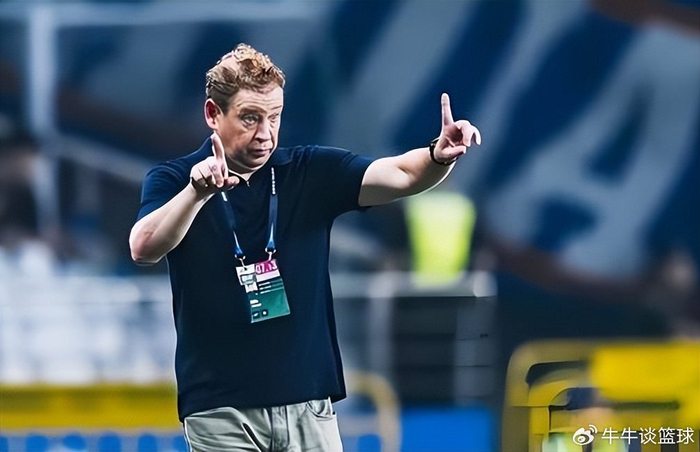 申花5比3大胜大连英博 斯卢茨基脱险迎双冠契机