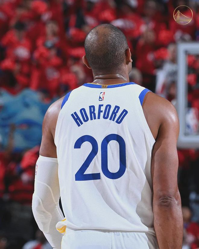 勇士末节狂轰43分逆转快船 库里35分助球队淘汰对